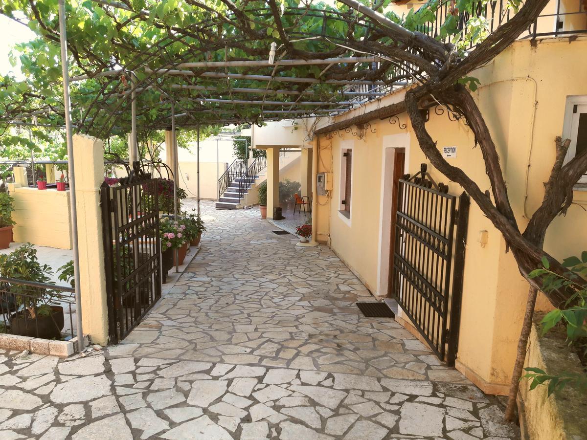 אצ'ארבי Bungalows Niki מראה חיצוני תמונה
